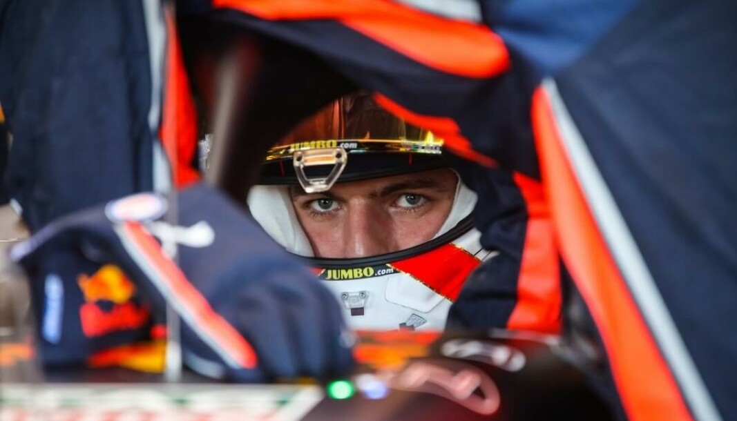 Verdensmester Max Verstappen får selskap av en gammel kjenning. Verdensmester Max Verstappen får selskap av en gammel kjenning.